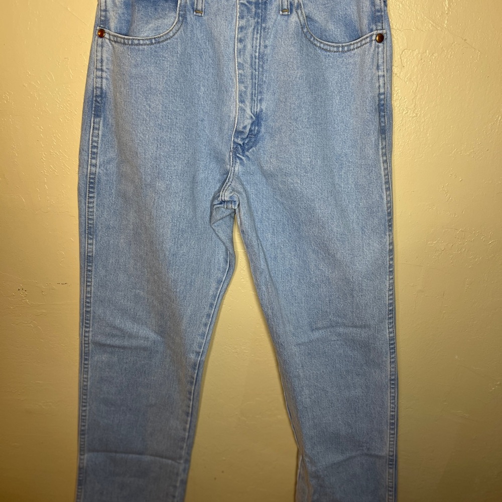 Wrangler Sky Blue Classic Denim Jeans - Picture 3 of 9